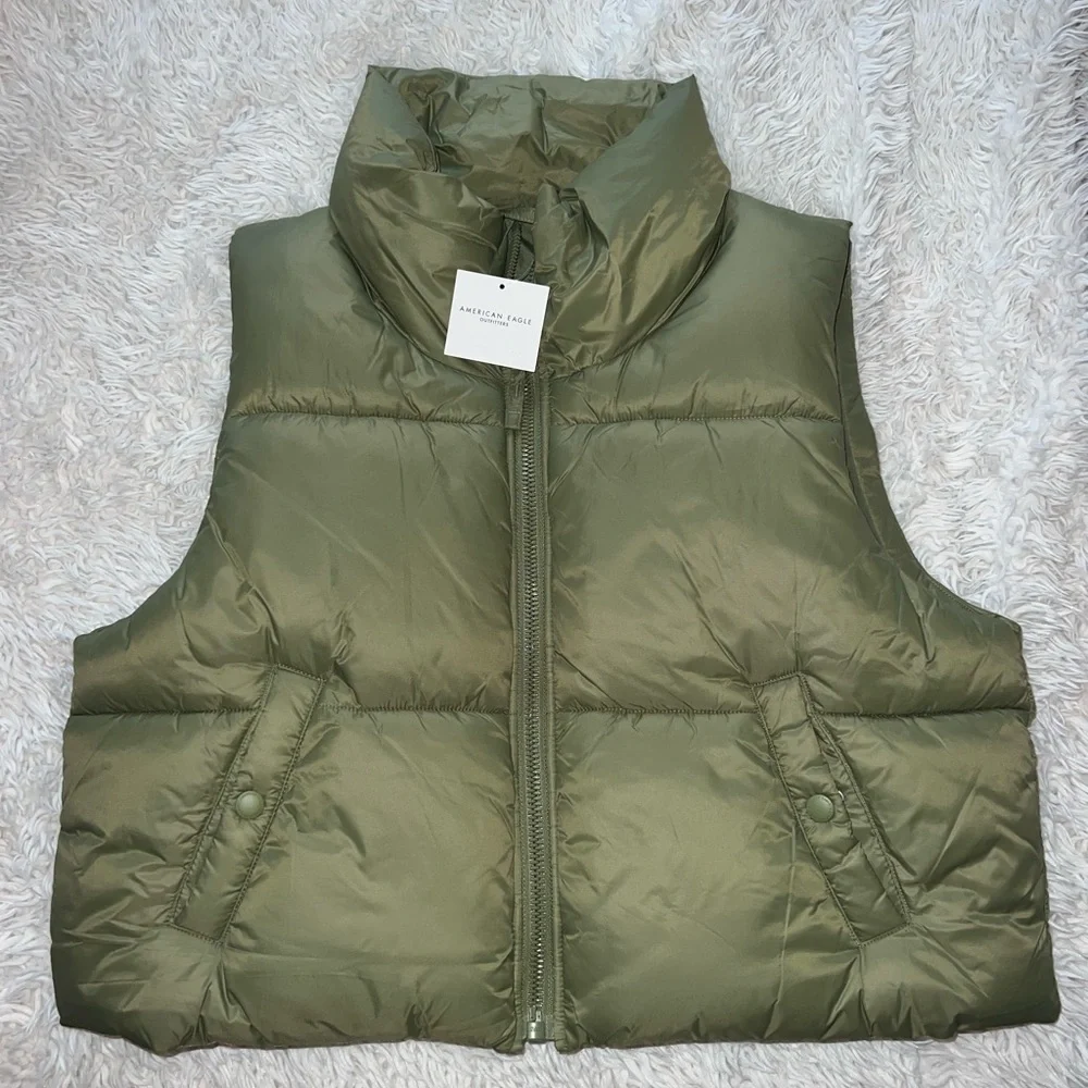 NWT Cropped Olive Green American Eagle Vest - Picture 2 of 7